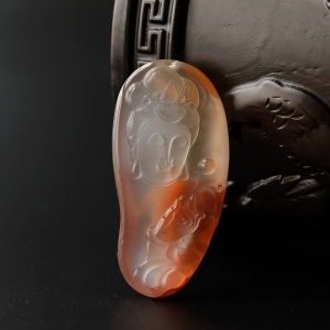 冰飘南红观音吊坠