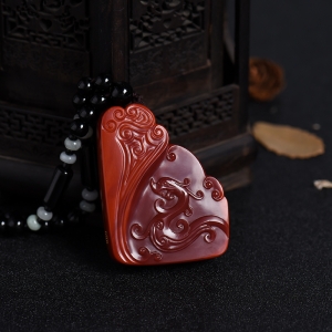 南红必定成龙牌