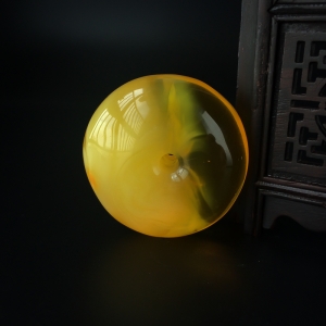 金包蜜鸡油黄蜜蜡平安扣吊坠