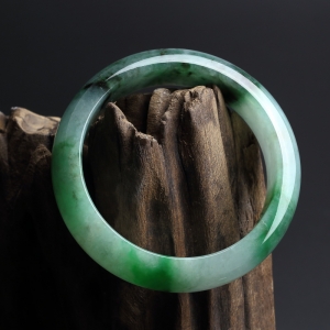 57#糯种飘花翡翠手镯