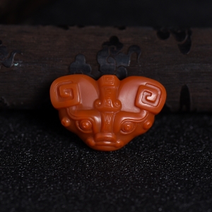 柿子红南红仿古兽面背云吊坠