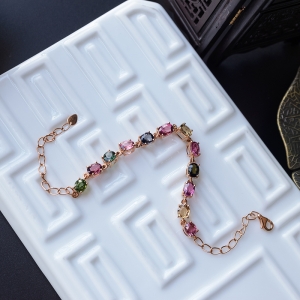 18K金镶碧玺手链