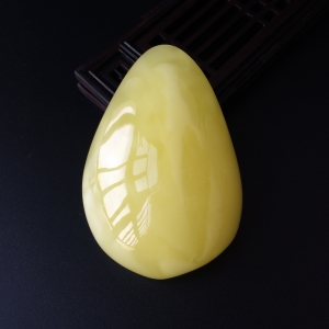 柠檬黄蜜蜡随形吊坠