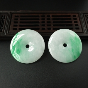 糯种飘翠翡翠平安扣吊坠