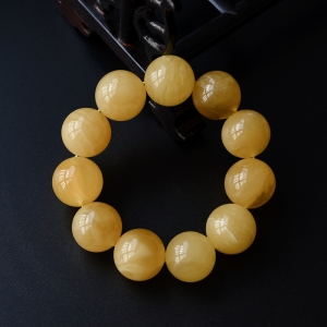 21.5mm鸡油黄蜜蜡手串