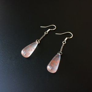 银镶冰飘南红耳坠