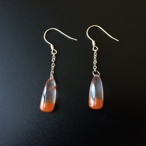 银镶冰飘南红耳坠