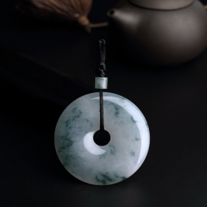 糯种飘花翡翠平安扣吊坠