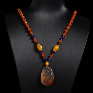 冰飘南红佛项链