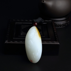 和田玉观音吊坠