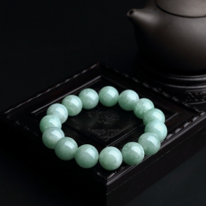 14mm糯种浅绿翡翠手串