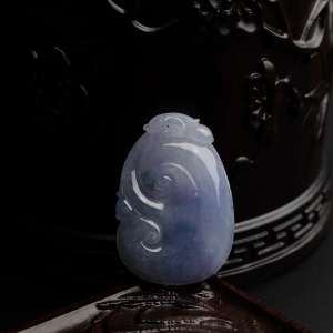 糯种春带彩翡翠如意吊坠