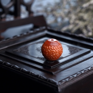 柿子红南红回纹珠