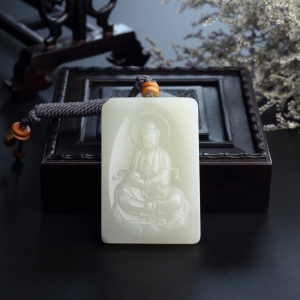 籽料和田玉观音吊坠