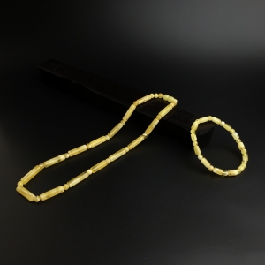 鸡油黄蜜蜡套装