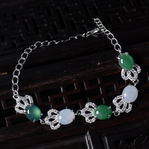银镶糯冰种春带彩翡翠手链
