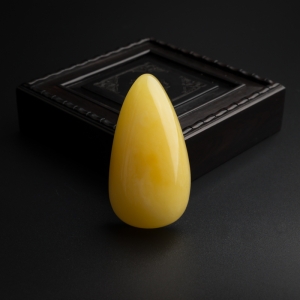 满蜜鸡油黄蜜蜡水滴吊坠