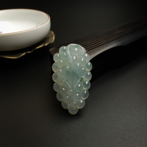 糯种飘花翡翠多子多福吊坠