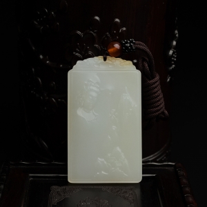 和田玉观音牌吊坠