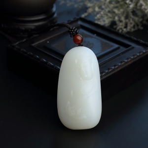 和田羊脂玉观音吊坠