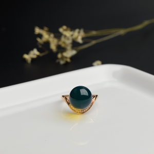 18K金镶多米尼加蓝珀戒指