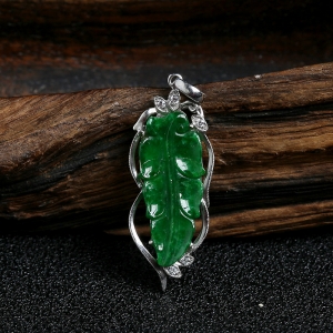 18K金镶糯种满绿翡翠叶子吊坠