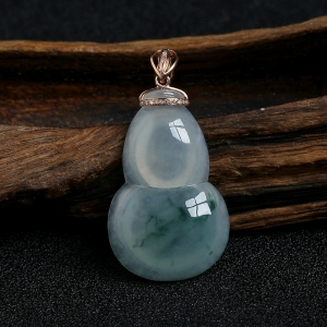 18K金镶冰糯种飘花翡翠葫芦吊坠