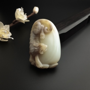 和田玉老虎吊坠