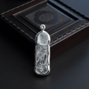 18K金镶钻冰种淡绿翡翠佛吊坠