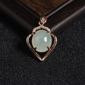 银镶糯种飘绿翡翠吊坠