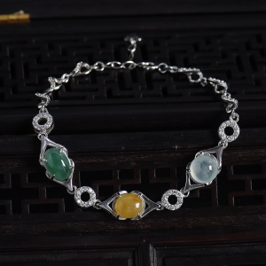 银镶冰糯种三彩翡翠手链