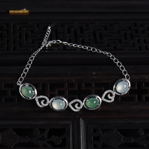 银镶冰糯种双色翡翠手链