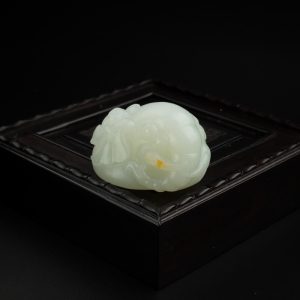 和田玉封侯拜相吊坠