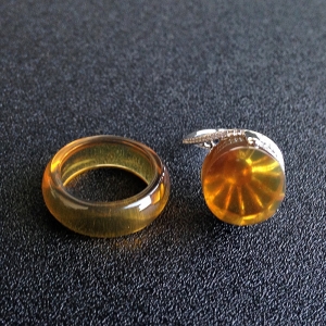 银镶金棕珀戒指环扣两用款