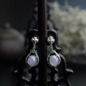 18K金镶冰糯种紫罗兰翡翠耳坠