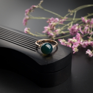 18K金镶多米蓝珀戒指