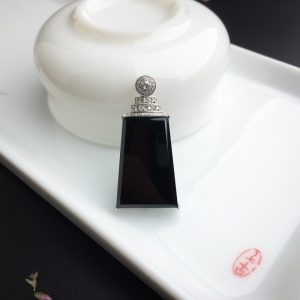 18K金镶糯种墨翠吊坠