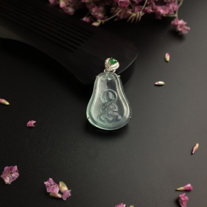 18K金镶冰种晴水翡翠佛吊坠