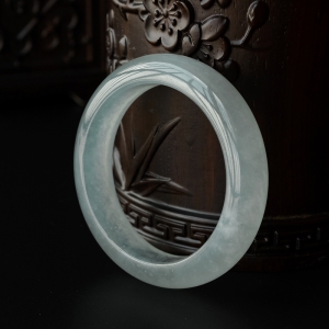 51.58#冰糯种淡绿手镯