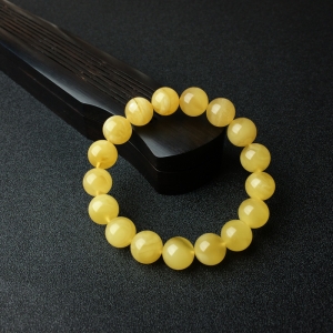 11.5mm鸡油黄蜜蜡手串