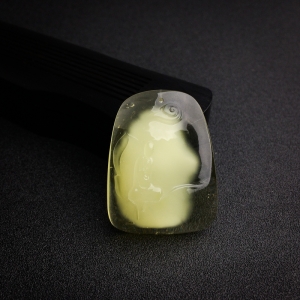 金包蜜柠檬黄蜜蜡悟道吊坠