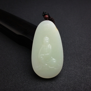 和田玉观音牌吊坠