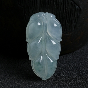冰糯种飘花叶子翡翠挂件