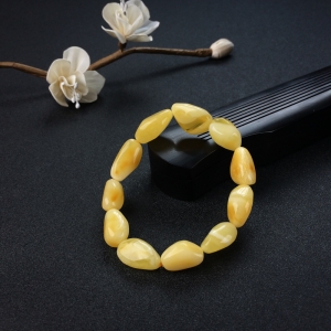 白花蜜蜜蜡随形手串