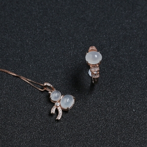 银镶冰种晴水翡翠两件套