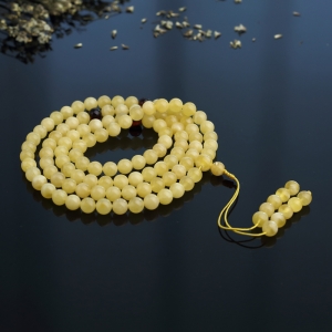 8.5mm鸡油黄蜜蜡佛珠