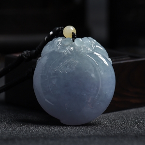 冰糯种春色翡翠寿桃挂件