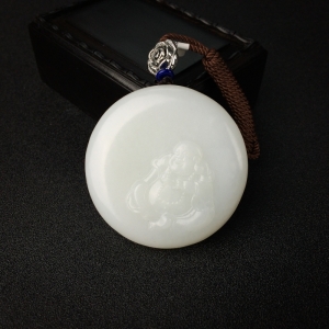 和田羊脂玉佛吊坠