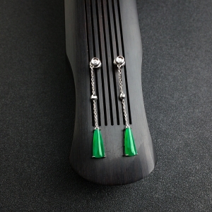 18K金镶钻冰糯种正阳绿翡翠耳坠