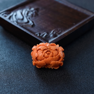 MOMO红珊瑚花开富贵吊坠